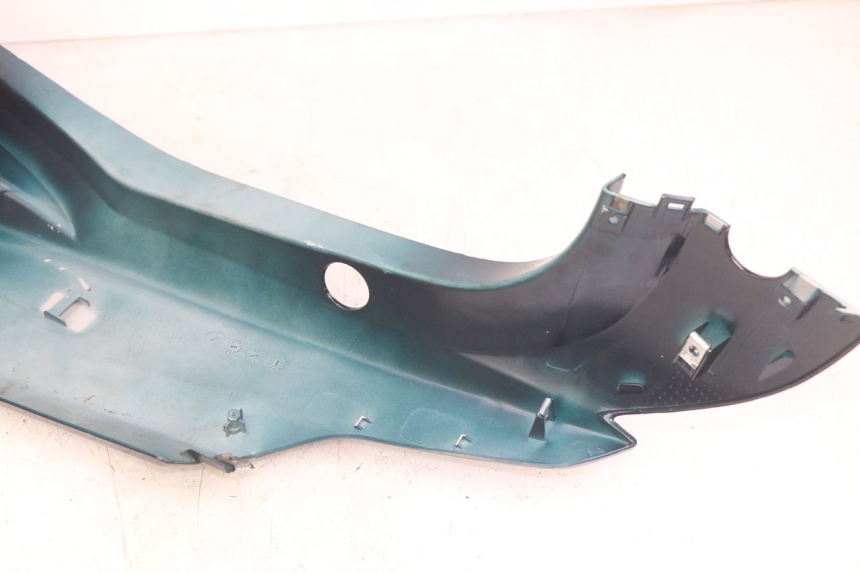 photo de PRAWY TYLNY BOK KYMCO AGILITY 16+ 4T 50 (2018 - 2023) - Inny kąt widzenia