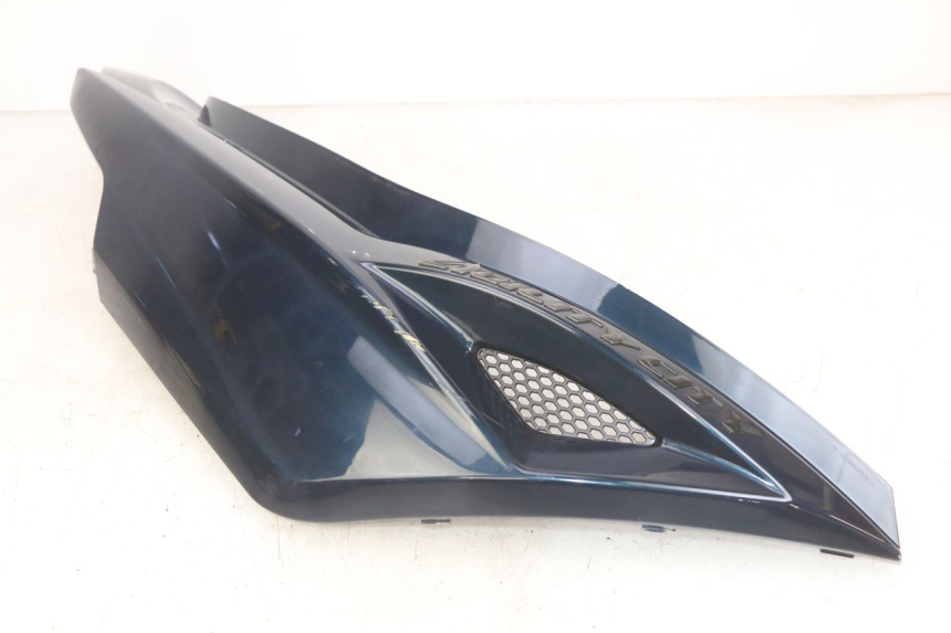 photo de PRAWY TYLNY BOK KYMCO AGILITY 16+ 4T 50 (2018 - 2023) - Widok ogólny