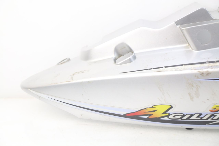 photo de PRAWY TYLNY BOK KYMCO AGILITY 4T 50 (2005 - 2018) - Zbliżenie komponentów