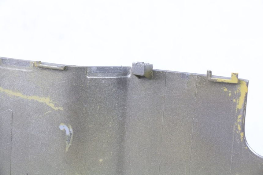 photo de PRAWY TYLNY BOK KYMCO AGILITY 4T 50 (2005 - 2018) - Zbliżenie techniczne