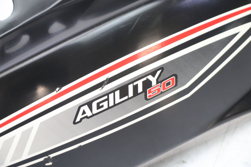 photo de PRAWY TYLNY BOK KYMCO AGILITY 4T 50 (2005 - 2018) - Inny kąt widzenia