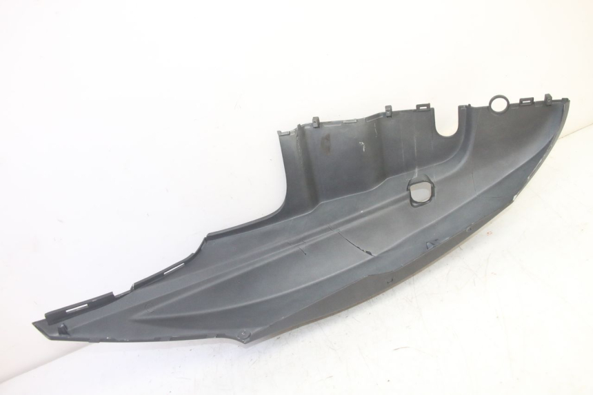 photo de PRAWY TYLNY BOK KYMCO AGILITY 4T 50 (2018 - 2022) - Punkty mocowania