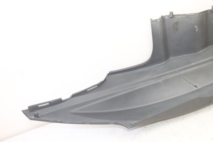 photo de PRAWY TYLNY BOK KYMCO AGILITY 4T 50 (2018 - 2022) - Stan powierzchni