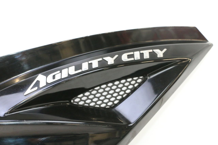 photo de PRAWY TYLNY BOK KYMCO AGILITY CITY 16P 125 (2015 - 2024) - Szczegół części