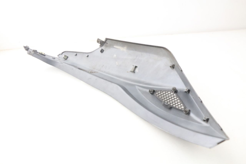 photo de PRAWY TYLNY BOK KYMCO AGILITY CITY 2T 50 (2008 - 2016) - Zbliżenie techniczne