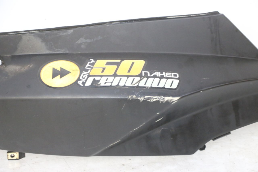 photo de PRAWY TYLNY BOK KYMCO AGILITY NAKED RENOUVO 2T 50 (2011 - 2018) - Szczegóły charakterystyczne