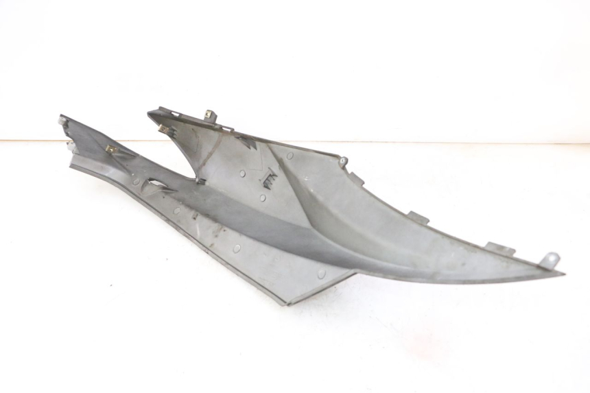 photo de PRAWY TYLNY BOK KYMCO AGILITY NAKED RENOUVO 2T 50 (2011 - 2018) - Zoom stanu zużycia