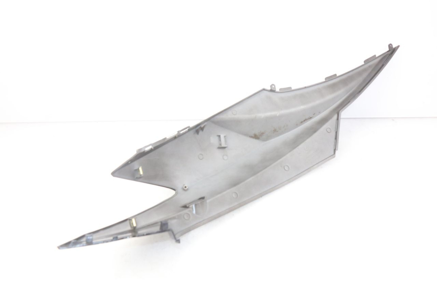 photo de PRAWY TYLNY BOK KYMCO AGILITY RS 2T 50 (2009 - 2013) - Zbliżenie techniczne