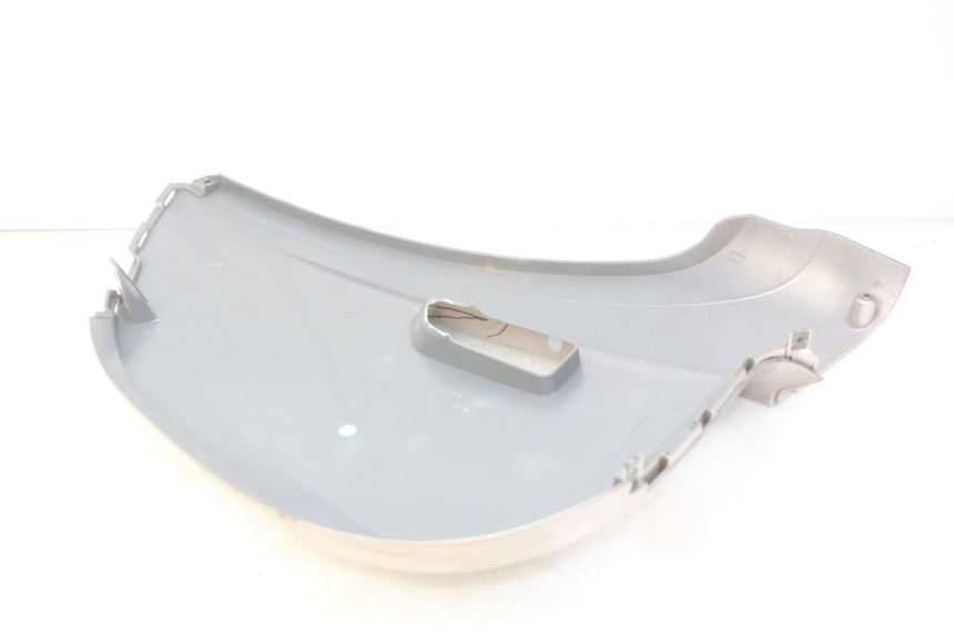 photo de PRAWY TYLNY BOK ECCITY ARTELEC 670 1 (2013 - 2017) - Szczegół części