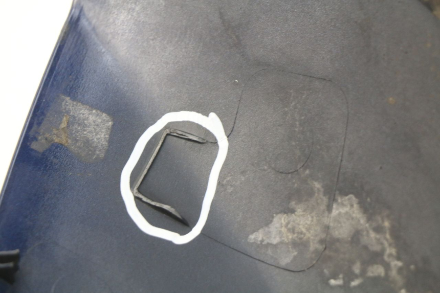 photo de PRAWY TYLNY BOK APRILIA ATLANTIC 125 (2003 - 2009) - Zbliżenie techniczne