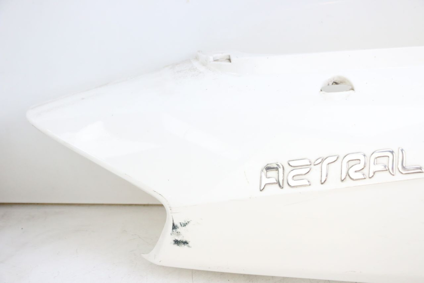 photo de PRAWY TYLNY BOK JONWAY AZTRAL 125 (2008 - 2017) - Widok z bliska