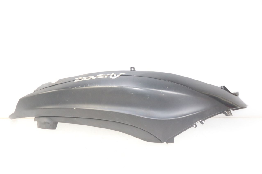 photo de PRAWY TYLNY BOK PIAGGIO BEVERLY 125 (2010 - 2015) - Widok główny