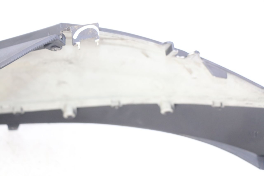 photo de PRAWY TYLNY BOK PIAGGIO BEVERLY 125 (2010 - 2015) - Szczegół części