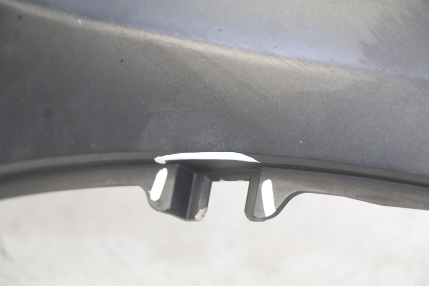 photo de PRAWY TYLNY BOK PIAGGIO BEVERLY 125 (2010 - 2015) - Punkty mocowania