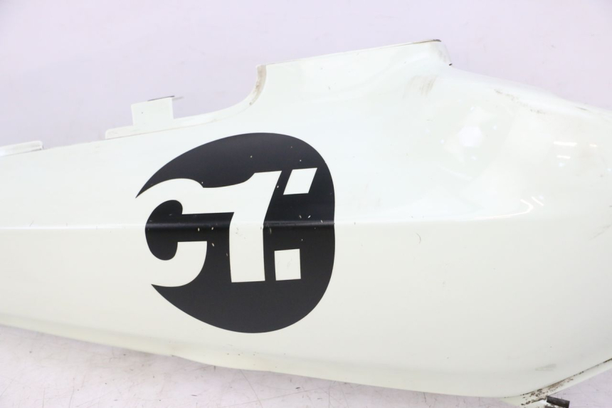 photo de PRAWY TYLNY BOK BMW C1 125 (2000 - 2003) - Zbliżenie komponentów