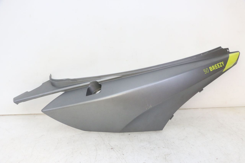 photo de PRAWY TYLNY BOK MOTRON BREEZY 4T 50 (2021 - 2025) - Widok główny