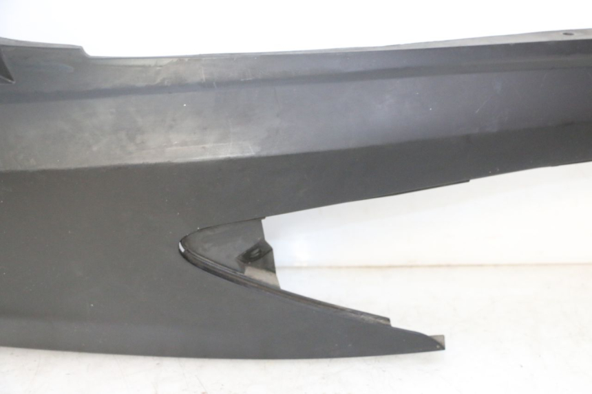 photo de PRAWY TYLNY BOK SUZUKI BURGMAN 125 (2007 - 2014) - Kontrola wizualna