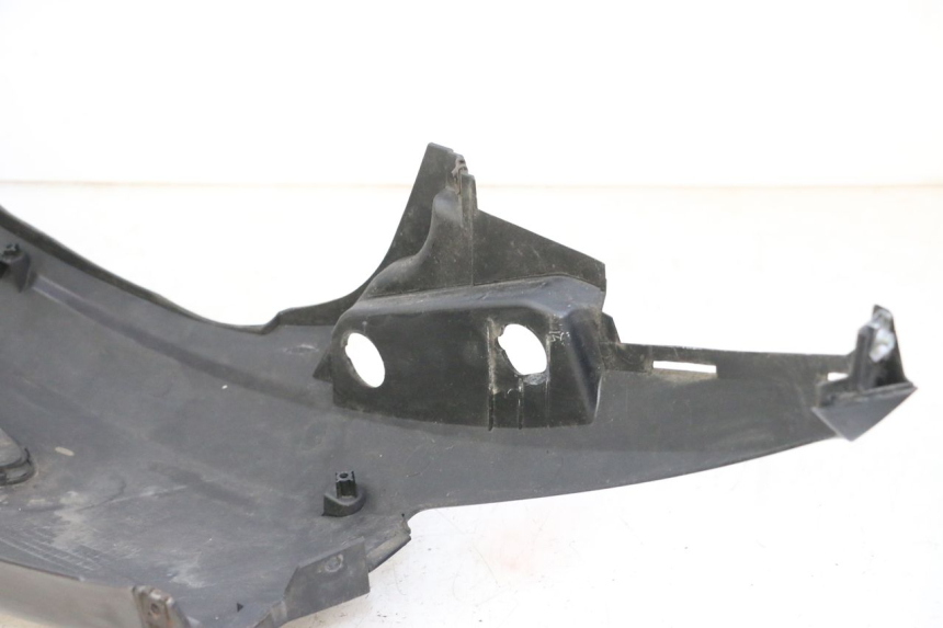 photo de PRAWY TYLNY BOK SUZUKI BURGMAN 125 (2007 - 2014) - Punkty mocowania