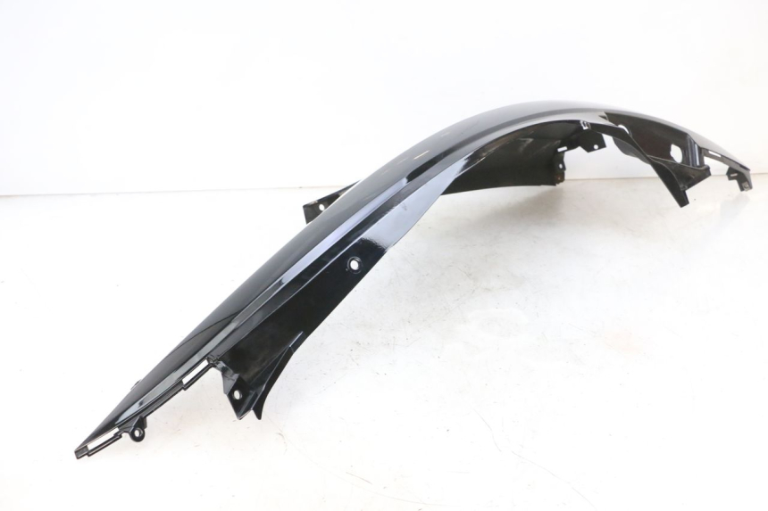 photo de PRAWY TYLNY BOK SUZUKI BURGMAN 125 (2007 - 2014) - Punkty mocowania