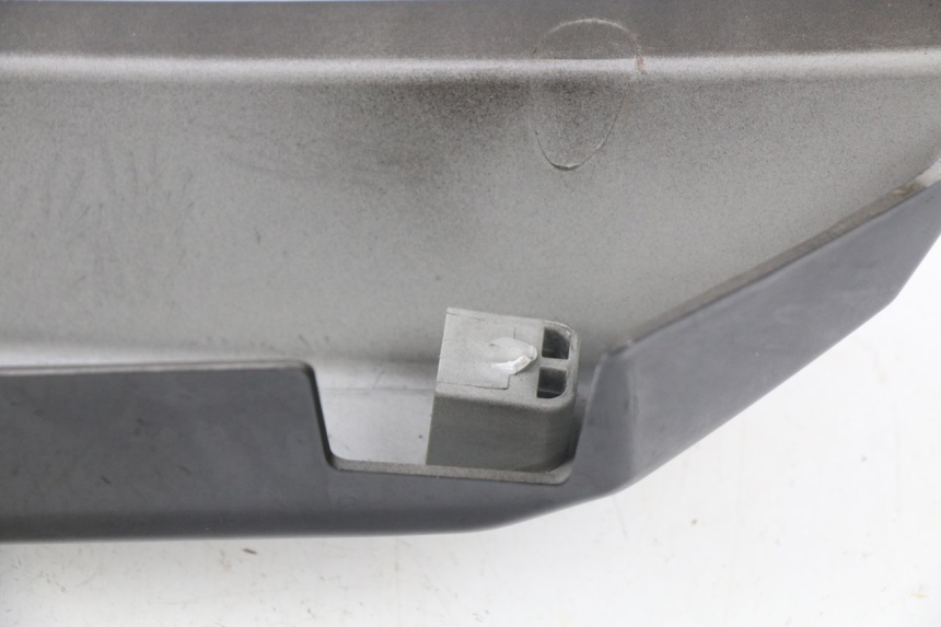 photo de PRAWY TYLNY BOK YAMAHA BW'S BWS 125 (2010 - 2013) - Zbliżenie techniczne