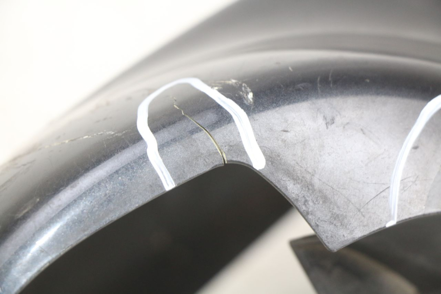 photo de PRAWY TYLNY BOK BMW C1 125 (2000 - 2003) - Stan powierzchni