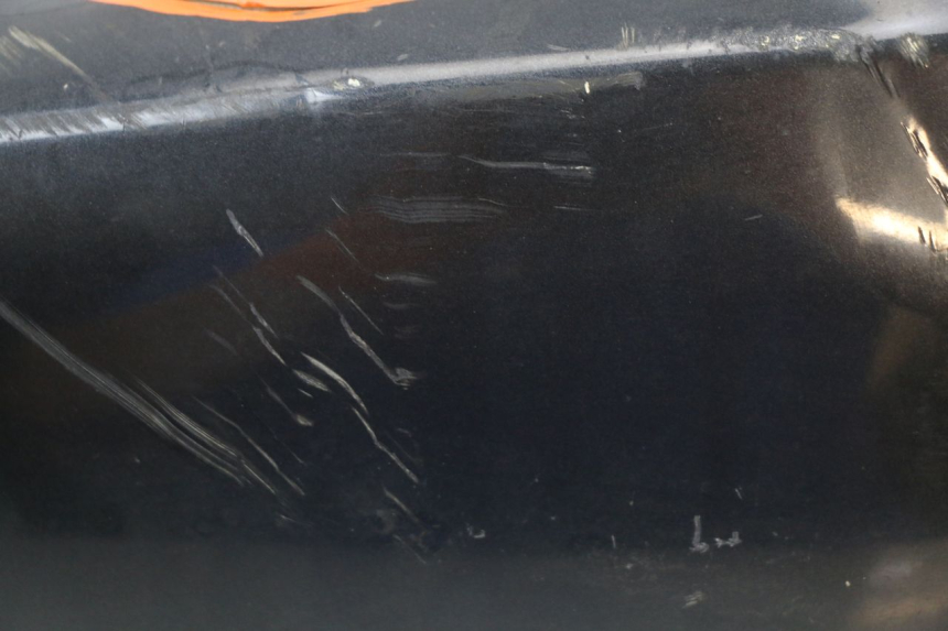 photo de PRAWY TYLNY BOK BMW C1 125 (2000 - 2003) - Stan powierzchni