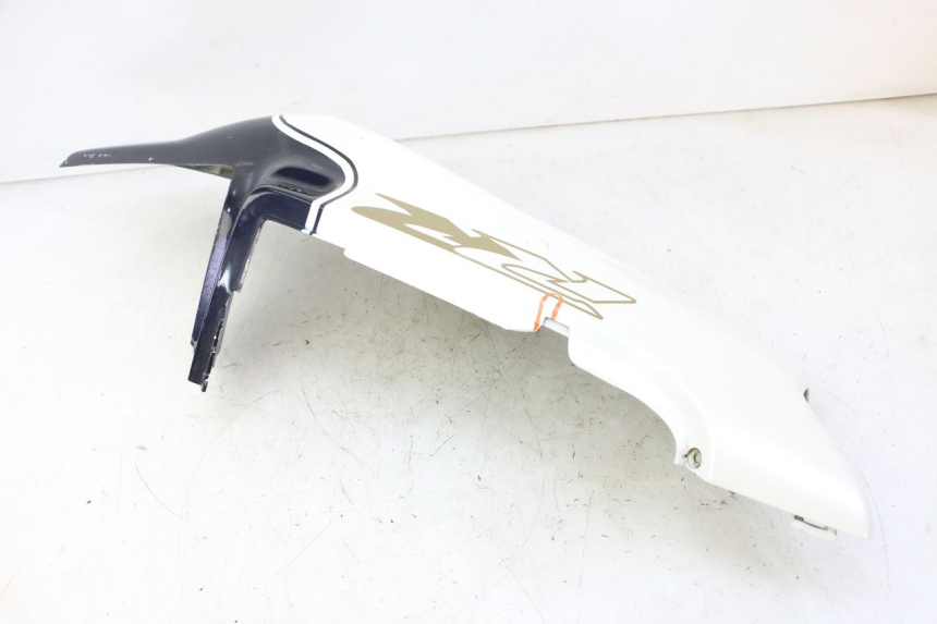 photo de PRAWY TYLNY BOK HONDA CBR RR FIREBLADE 900 (1992 - 1994) - Szczegóły charakterystyczne