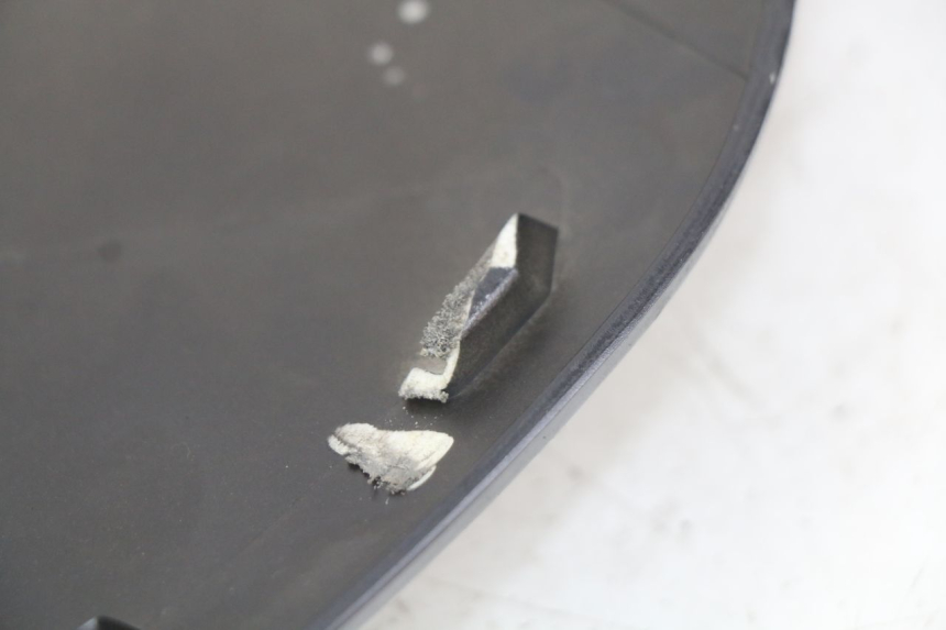 photo de PRAWY TYLNY BOK PEUGEOT CITYSTAR 2T 50 (2018 - 2021) - Zoom stanu zużycia