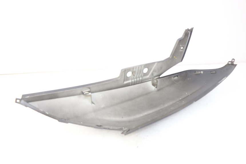 photo de PRAWY TYLNY BOK PEUGEOT CITYSTAR 2T 50 (2018 - 2021) - Widok ogólny