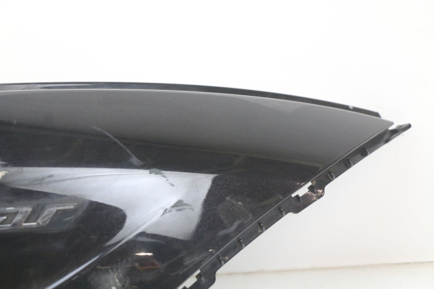 photo de PRAWY TYLNY BOK PEUGEOT CITYSTAR 125 (2011 - 2017) - Zbliżenie komponentów