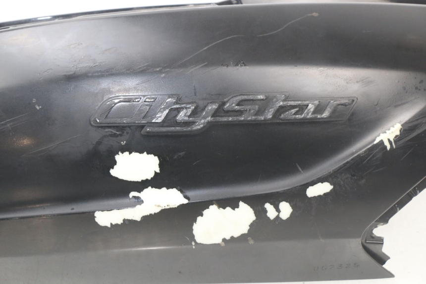 photo de PRAWY TYLNY BOK PEUGEOT CITYSTAR 50 (2013 - 2017) - Szczegóły charakterystyczne