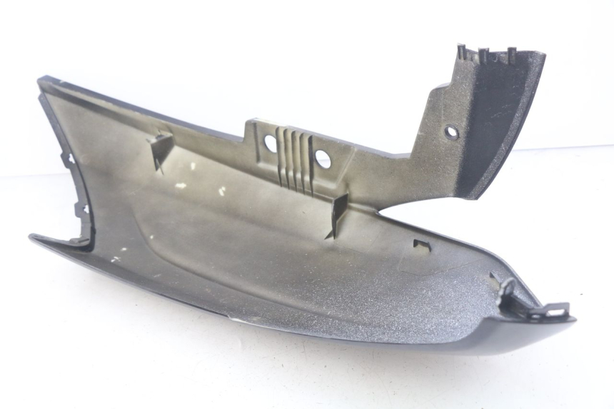 photo de PRAWY TYLNY BOK PEUGEOT CITYSTAR 50 (2013 - 2017) - Inny kąt widzenia