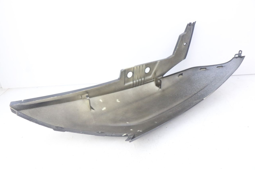 photo de PRAWY TYLNY BOK PEUGEOT CITYSTAR 50 (2013 - 2017) - Widok ogólny