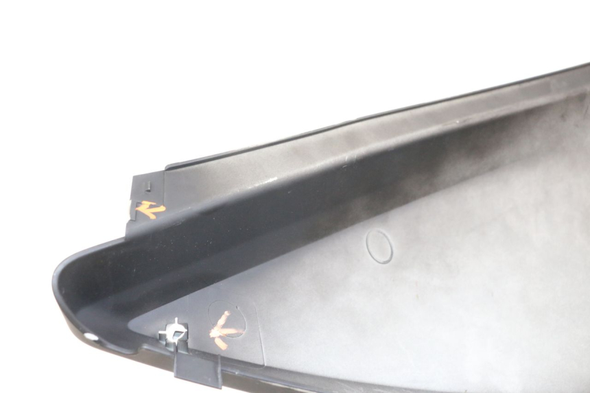 photo de PRAWY TYLNY BOK KYMCO DINK STREET ABS 125 (2011 - 2018) - Szczegół części