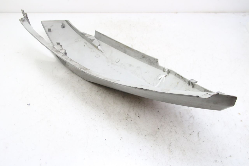 photo de PRAWY TYLNY BOK KYMCO DINK STREET 125 (2009 - 2014) - Stan powierzchni