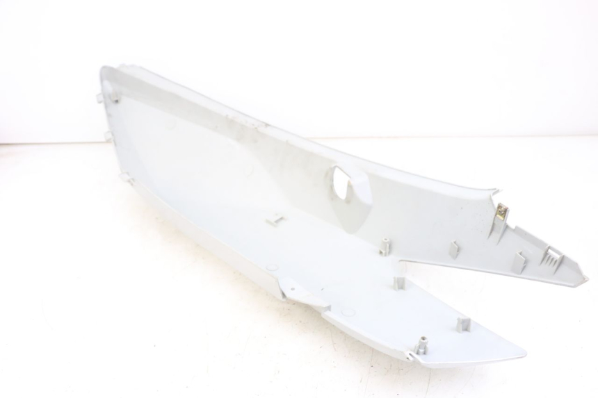 photo de PRAWY TYLNY BOK KYMCO DINK STREET 125 (2009 - 2014) - Zoom stanu zużycia