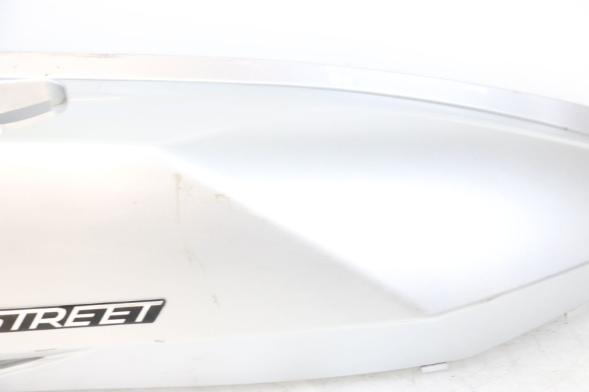 photo de PRAWY TYLNY BOK KYMCO DINK STREET 125 (2009 - 2014) - Punkty mocowania