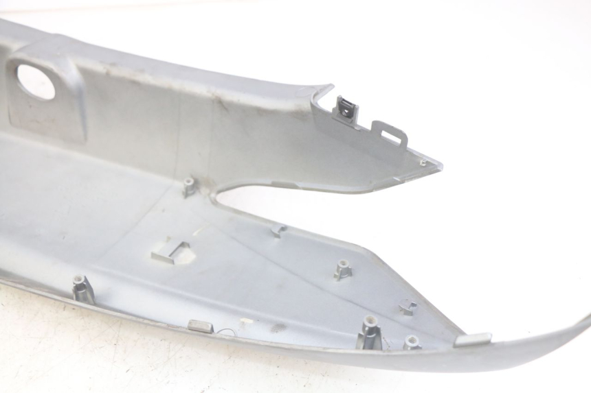 photo de PRAWY TYLNY BOK KYMCO DOWNTOWN ABS 125 (2015 - 2017) - Punkty mocowania