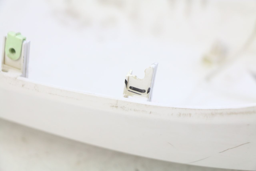 photo de PRAWY TYLNY BOK PEUGEOT E-VIVACITY 1 (2012 - 2018) - Szczegół części