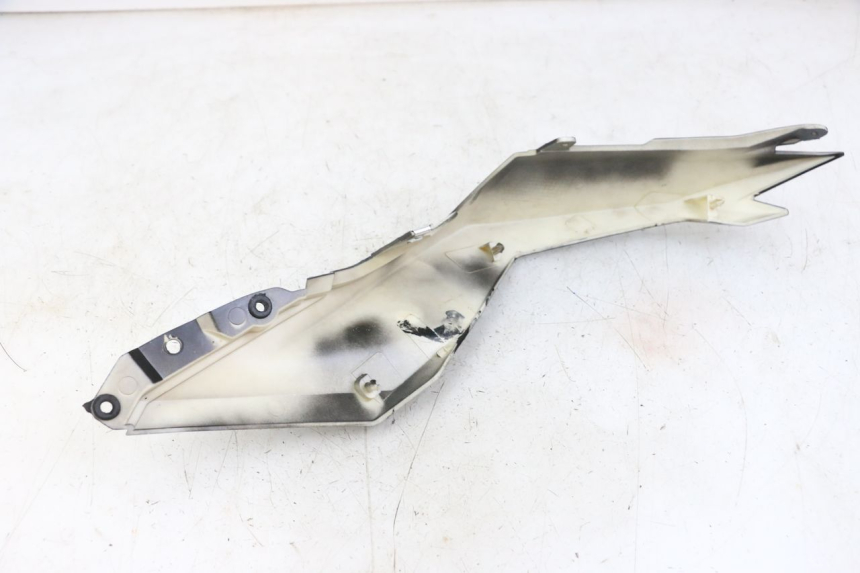 photo de PRAWY TYLNY BOK EBROH BRAVO GLE 1 (2020 - 2024) - Widok ogólny