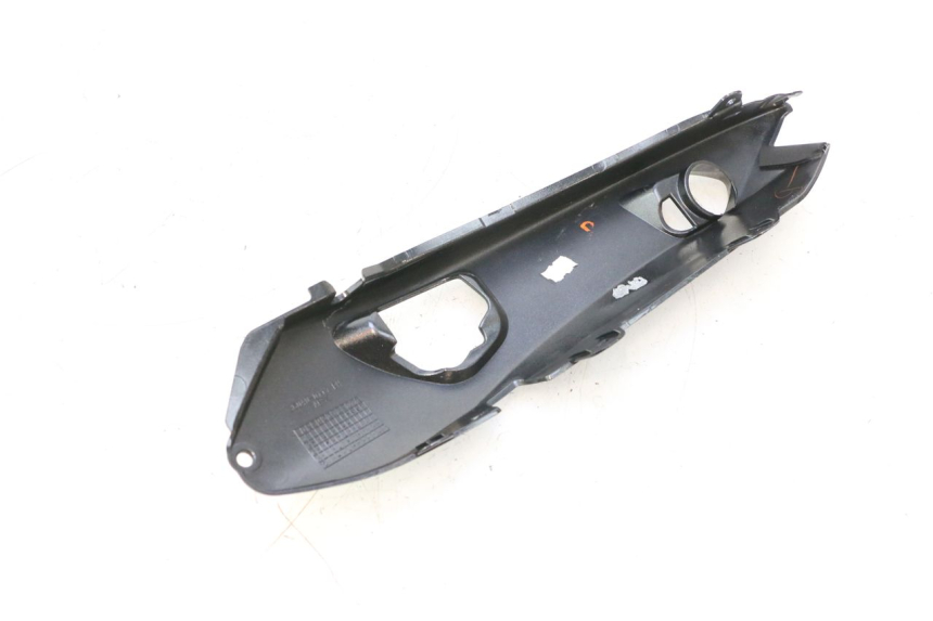 photo de PRAWY TYLNY BOK KAWASAKI ER-6 ER6 F ABS 650 (2012 - 2016) - Zbliżenie techniczne