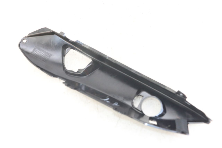 photo de PRAWY TYLNY BOK KAWASAKI ER-6 ER6 N 650 (2012 - 2016) - Zbliżenie techniczne