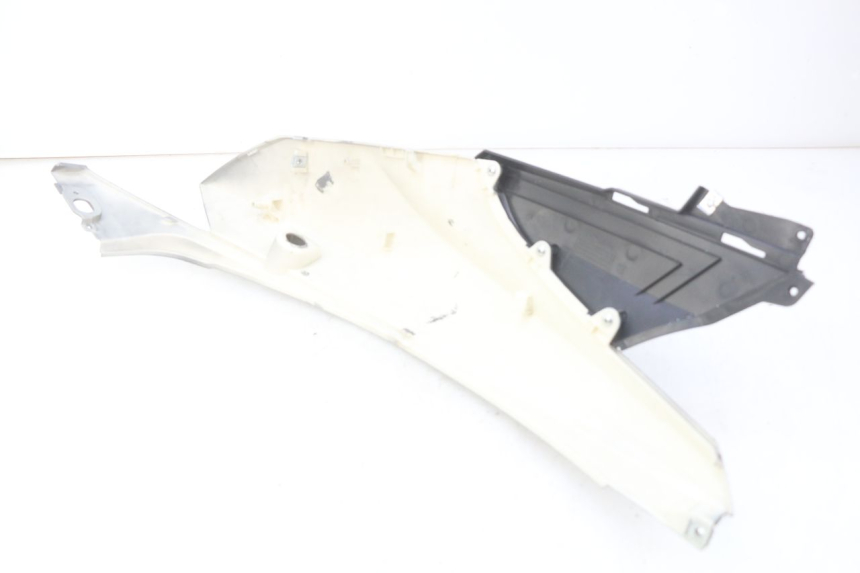 photo de PRAWY TYLNY BOK JM MOTORS EVOLIS 4T 50 (2018 - 2022) - Zoom stanu zużycia