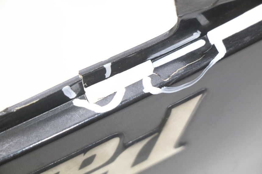 photo de PRAWY TYLNY BOK HONDA FES PANTHEON 2T 125 (1998 - 2002) - Inny kąt widzenia