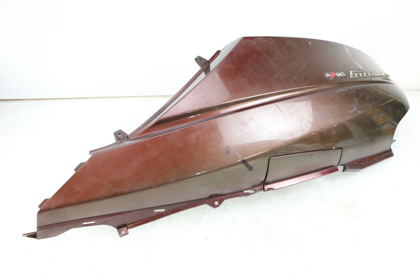 photo de PRAWY TYLNY BOK HONDA FES S-WING SWING ABS 125 (2007 - 2015) - Zbliżenie techniczne