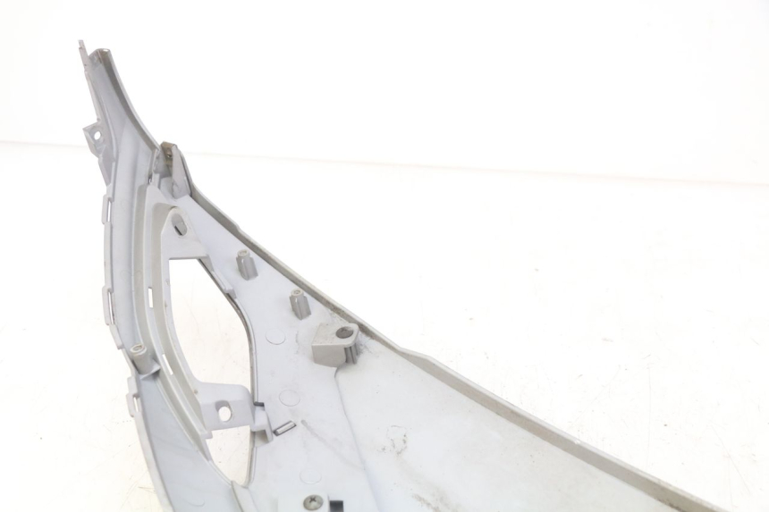 photo de PRAWY TYLNY BOK SYM FIDDLE 3 III 125 (2014 - 2020) - Zoom stanu zużycia