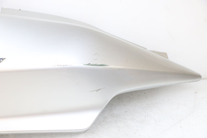 photo de PRAWY TYLNY BOK HONDA FJS SILVERWING SILVER WING 600 (2001 - 2010) - Szczegóły charakterystyczne