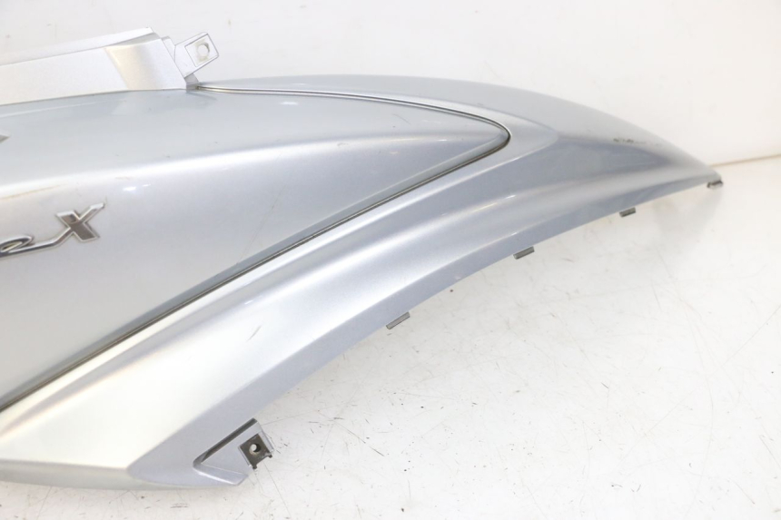 photo de PRAWY TYLNY BOK MBK FLAME X 125 (2007 - 2016) - Szczegóły charakterystyczne