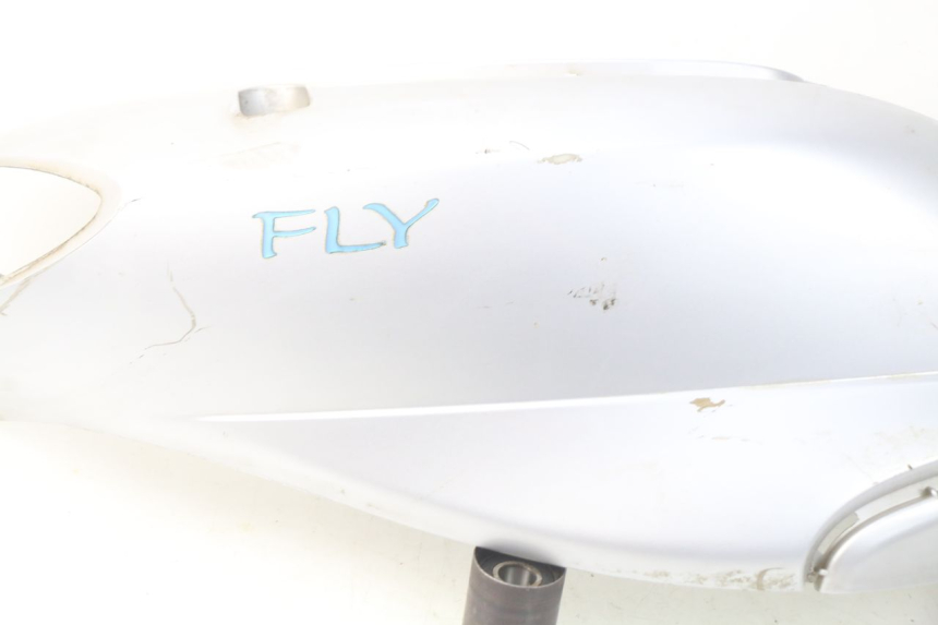 photo de PRAWY TYLNY BOK PIAGGIO FLY 2T 50 (2004 - 2017) - Szczegół części