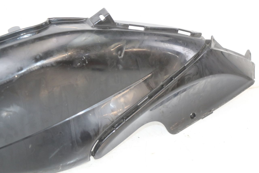 photo de PRAWY TYLNY BOK PIAGGIO FLY 2T 50 (2004 - 2017) - Zoom stanu zużycia